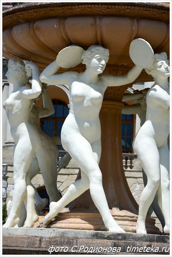 Скульптура вакханки